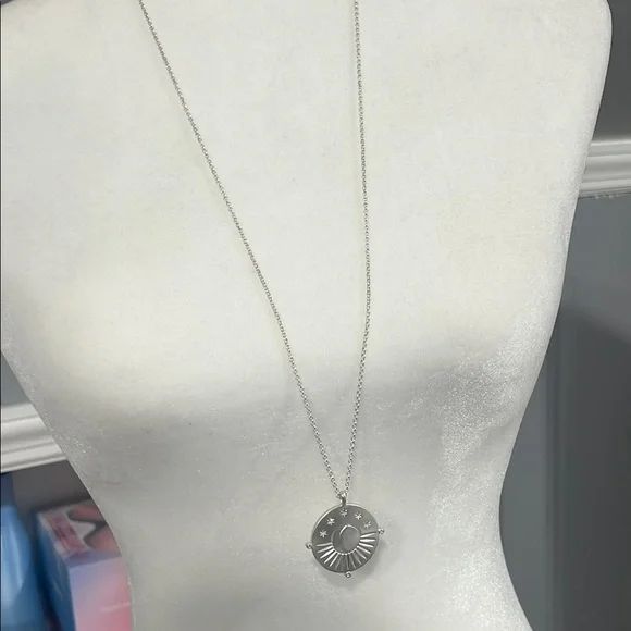 Lucky Brand Silver Pendant Necklace 31” plus 2” extender 31 inches to 33 inches - Picture 4 of 7